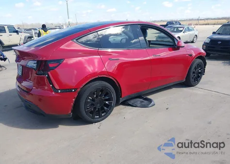 2022 Tesla Model Y Long Range Dual Motor All-Wheel Drive z USA, uszkodzony, nr VIN 7SAYGDEE8NF351681